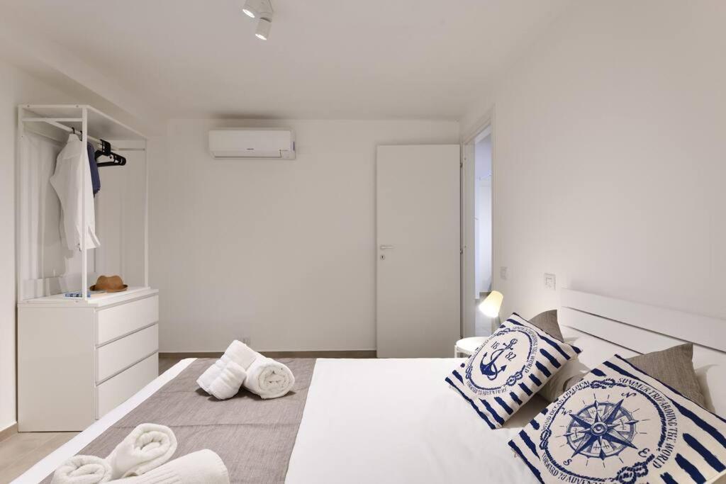 Cosy And Modern Apartment Portu Frailis 아르바탁스 외부 사진